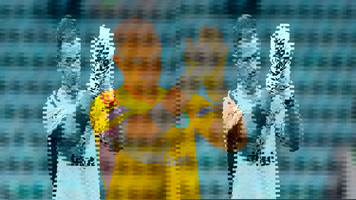 الحارس الإنجليزي المخضرم جو هارت يعلن اعتزاله بنهاية الموسم