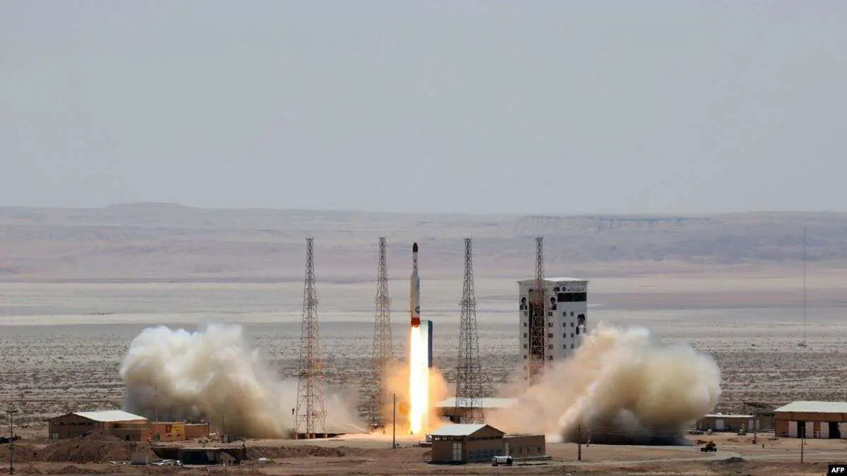 تقرير يفند مزاعم إيران صناعة أقمارها الصناعية