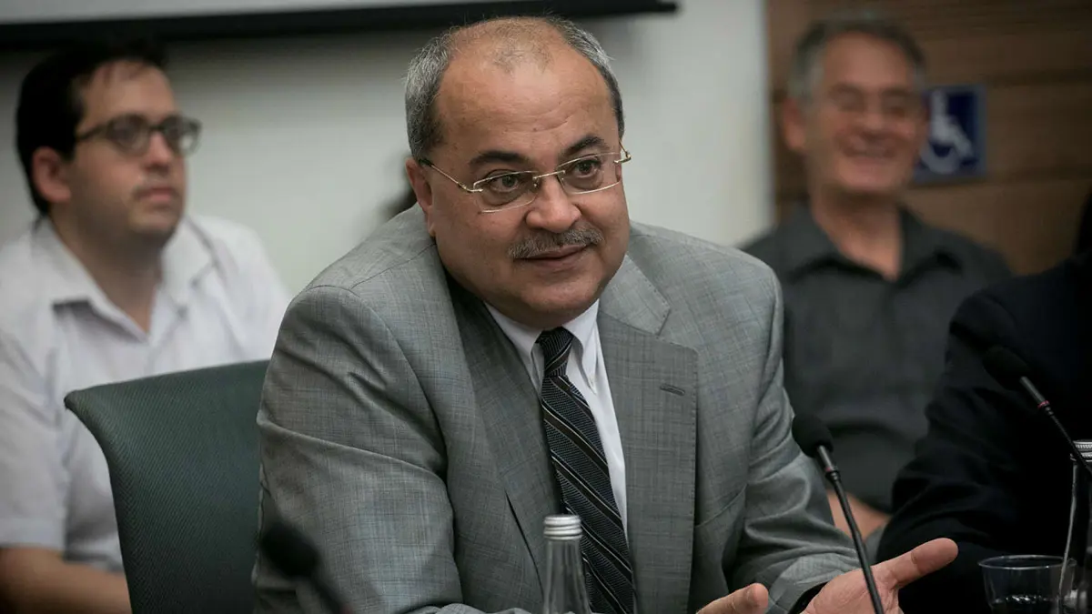 "القائمة العربية المشتركة" تكشف عن لائحتها في انتخابات الكنيست