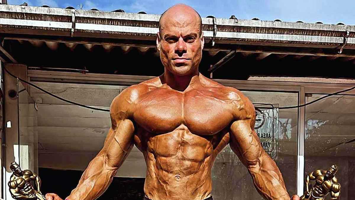 مقتل بطل كمال أجسام شهير على يد صديقته