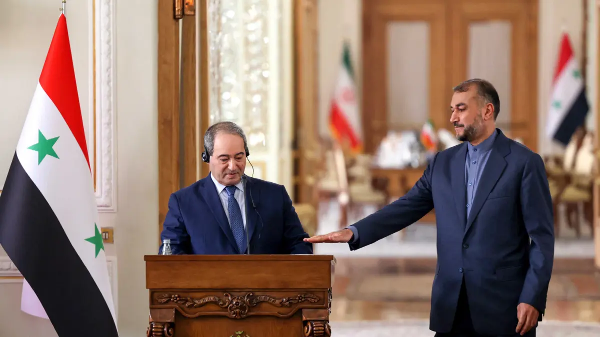 المقداد في طهران على رأس وفد سوري "لمتابعة تنفيذ الاتفاقيات"