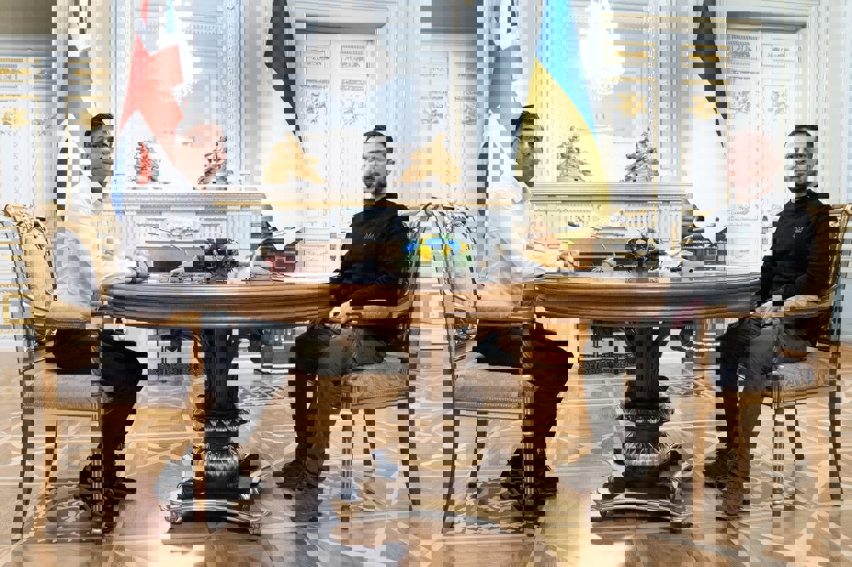 بريطانيا تتعهد بإرسال آلاف المسيّرات إلى أوكرانيا