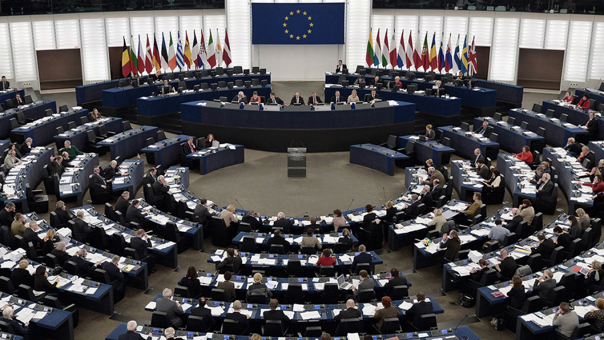 عقوبات أوروبية جديدة على مسؤولين روس وسوريين