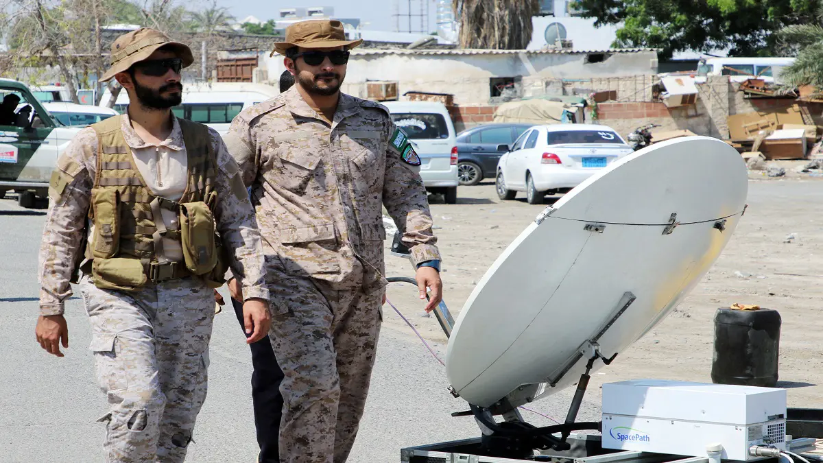 بالصور.. شاهد أول نشاط ميداني للقوات السعودية في شوارع عدن