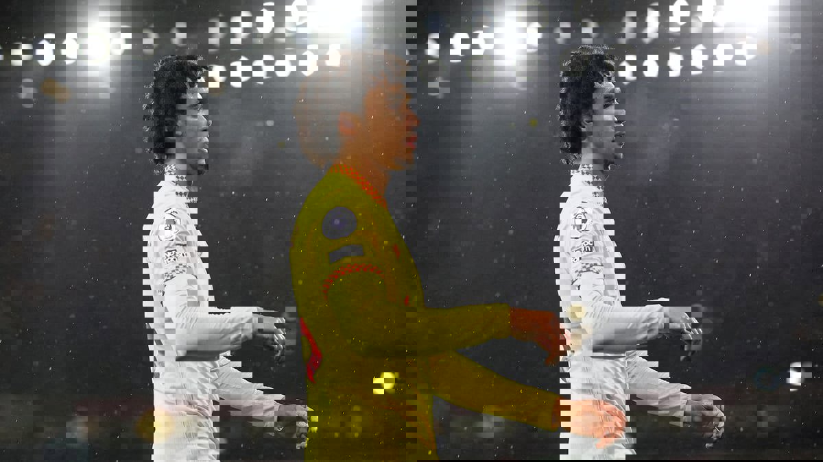 كلوب يعلن غياب الكسندر أرنولد عن ليفربول بسبب الإصابة