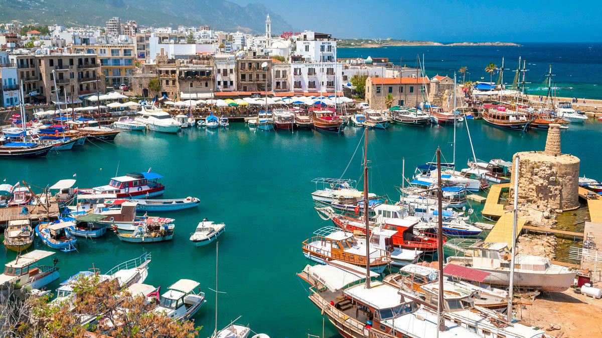 السعوديون يبدون اهتمامًا لافتًا بقبرص.. هل تكون وجهة سياحية بديلة لتركيا؟