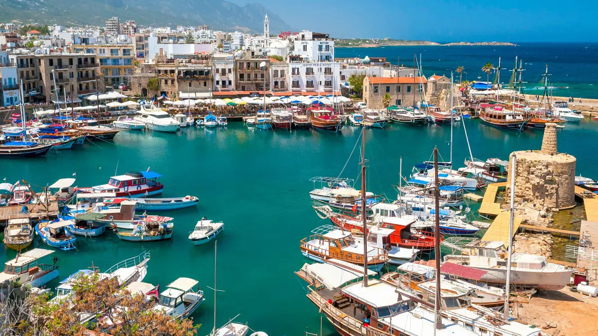 السعوديون يبدون اهتمامًا لافتًا بقبرص.. هل تكون وجهة سياحية بديلة لتركيا؟