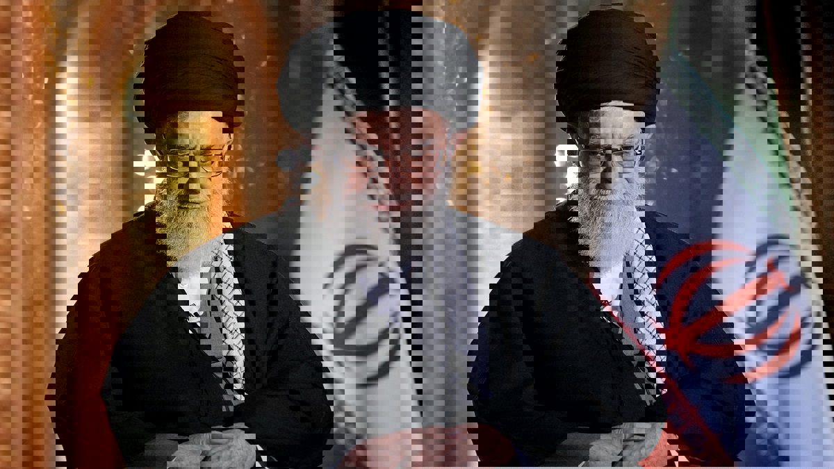 تقرير يكشف دور خامنئي و"الحرس الثوري" في "هجوم أرامكو"