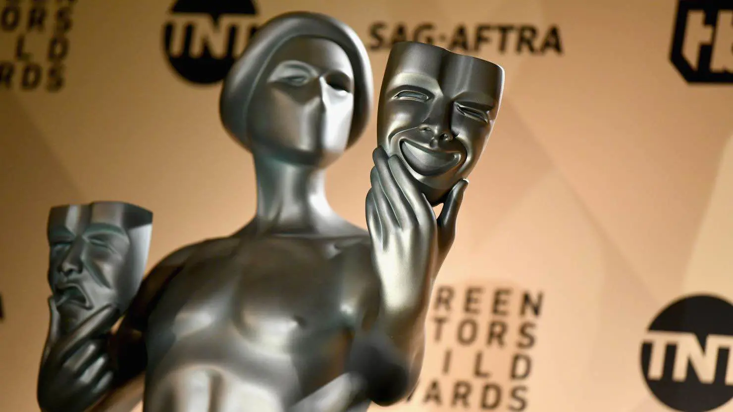 قائمة الفائزين بجوائز نقابة ممثلي الشاشة 2025 (صور)