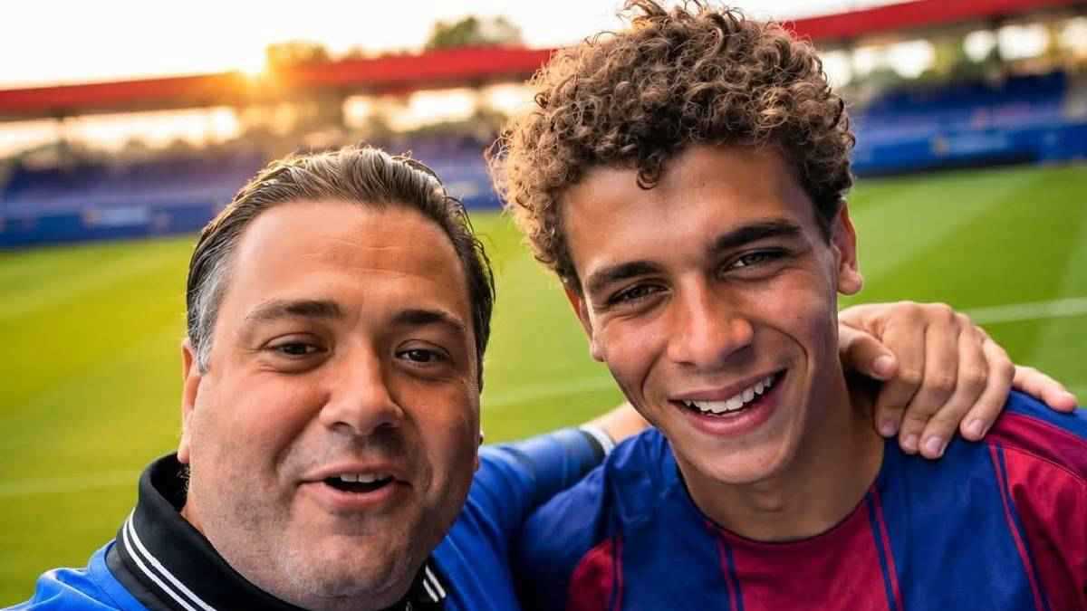 الأب الروحي.. أشرف بن عياد يقدم خدمة العمر لحمزة عبدالكريم 