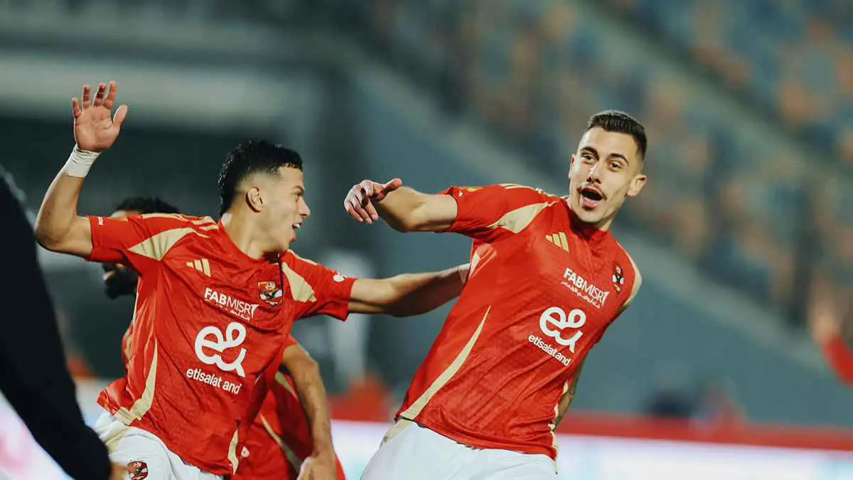 ناد بولندي ينقض على نجم الأهلي المصري