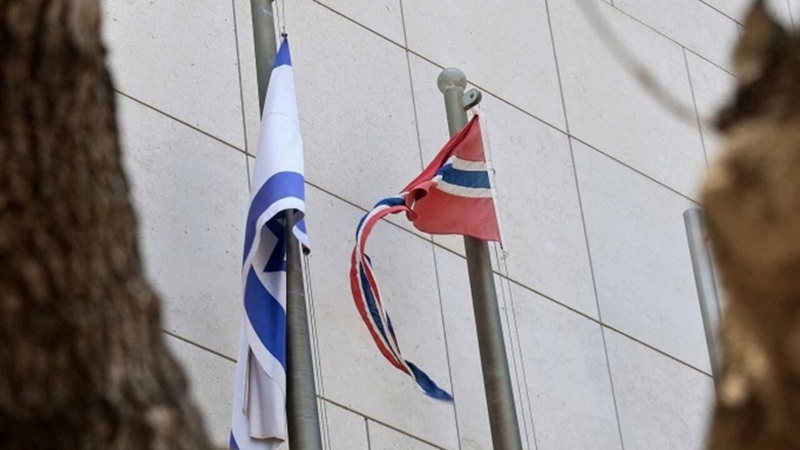 بريطانيا "قلقة" من إلغاء إسرائيل اعتماد دبلوماسيين نرويجيين