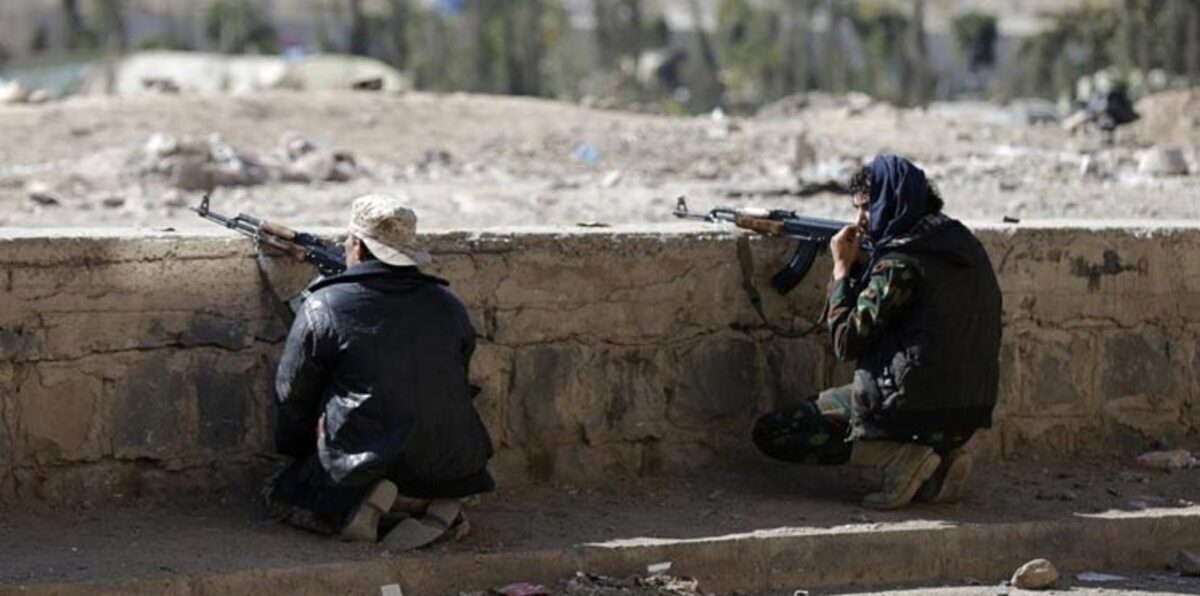 مقتل 7 حوثيين ومدنيين اثنين بتجدد المواجهات في تعز