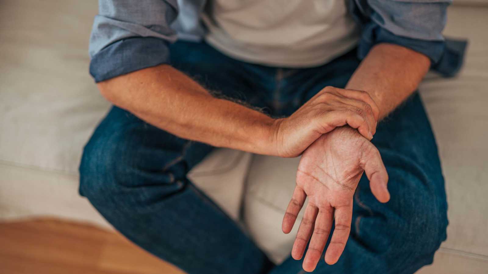 بعد سن الـ30.. كيف تحمي نفسك من هشاشة العظام؟