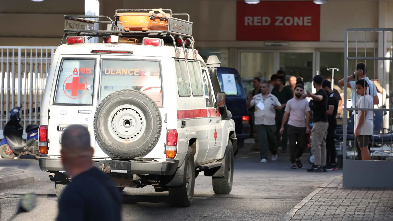 لبنان.. 71 قتيلاً و169 جريحاً في يوم واحد