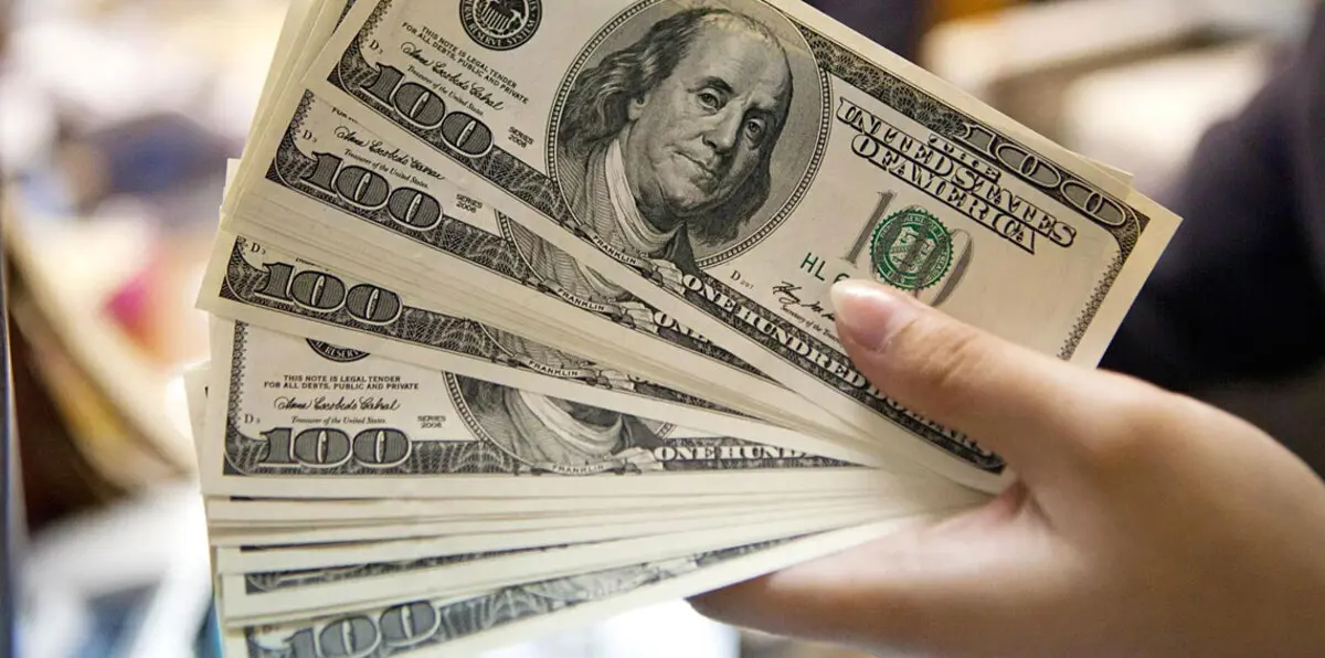 روسيا ترد على العقوبات بخفض استخدامها لأنظمة الدفع الأمريكية