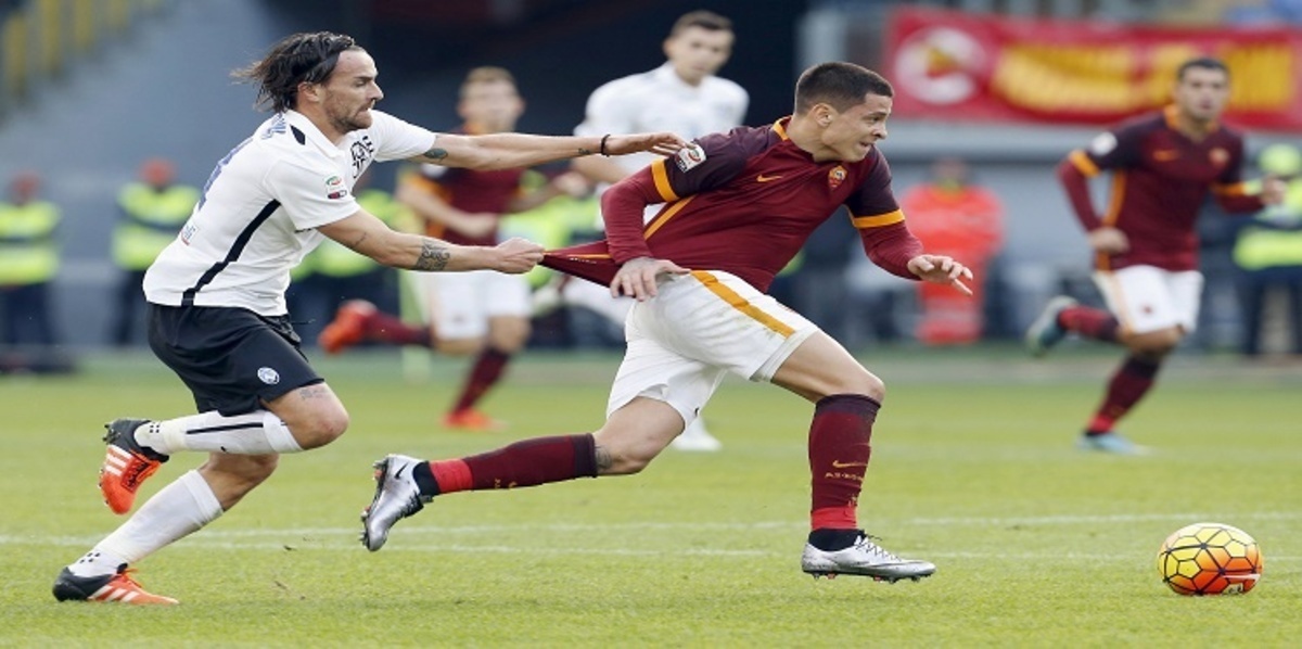 روما يواصل نتائجه السلبية بسقوط جديد أمام أتلانتا