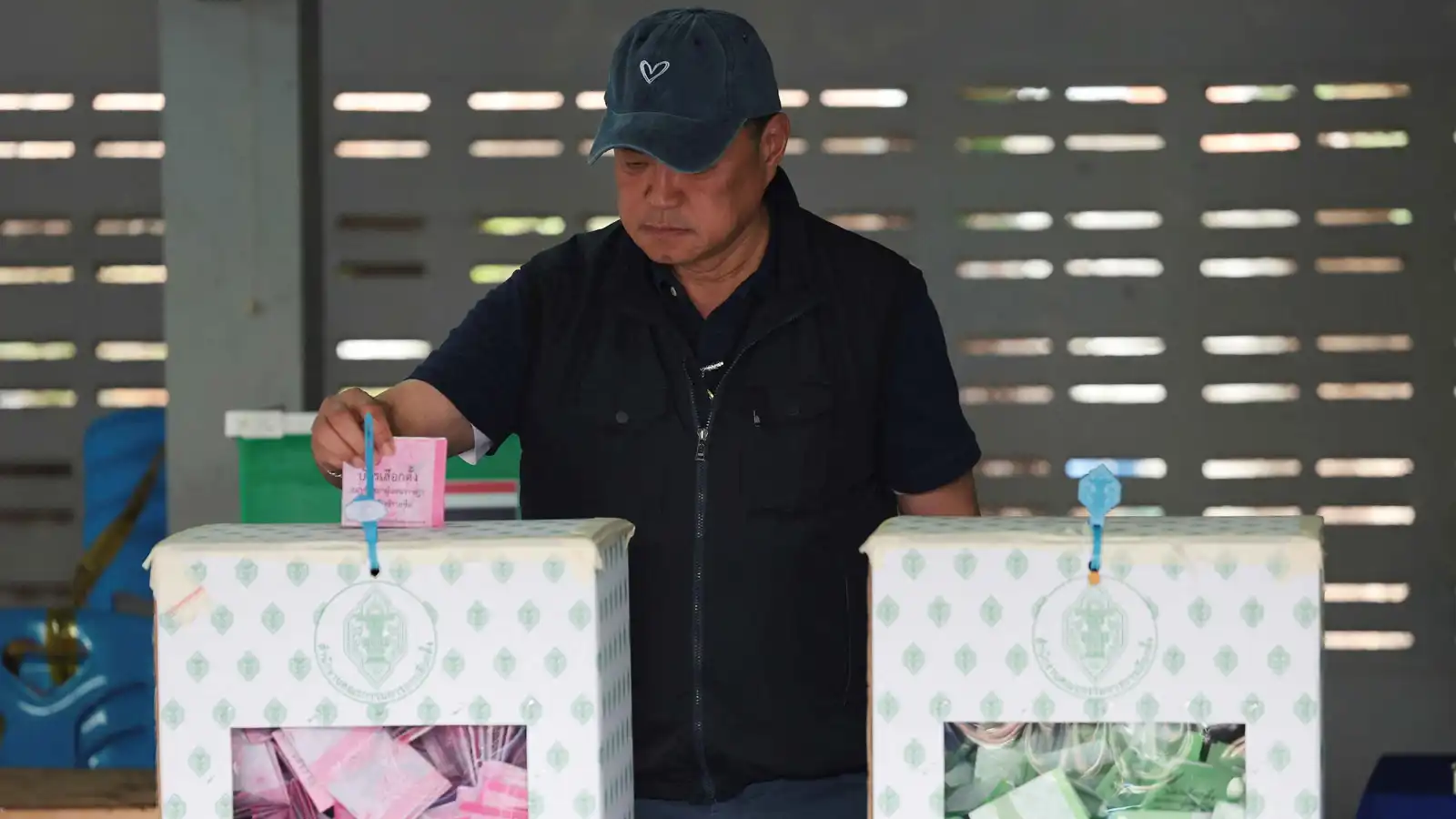 تايلاند.. الفرز الأولي يُظهر تقدم حزب "بومجايتاي" في الانتخابات