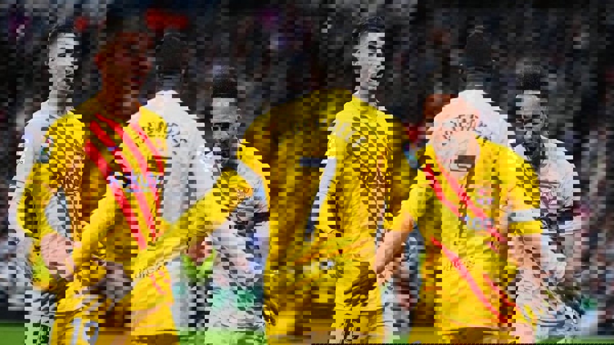 ماركا: برشلونة سيختار بين تجديد عقد ديمبيلي أو تفعيل بند شراء أداما تراوري