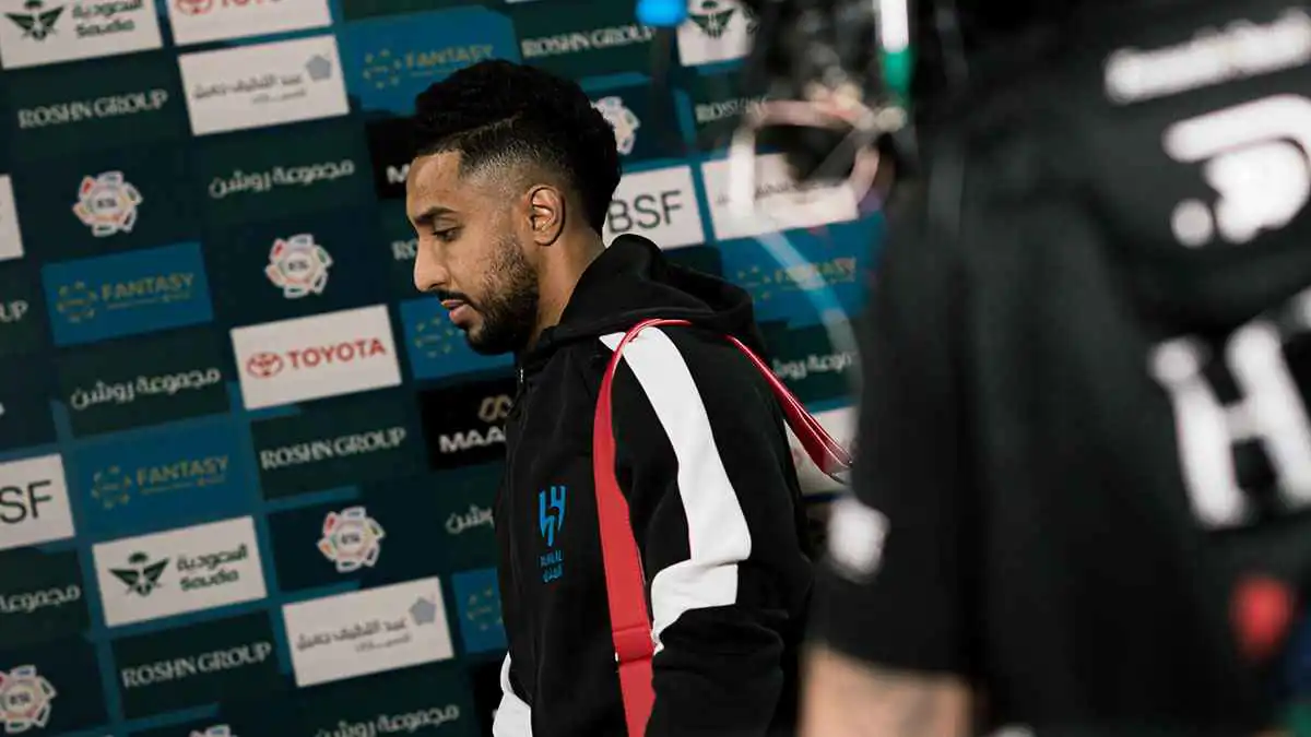 هل أصبح سالم الدوسري عبئًا على الهلال؟