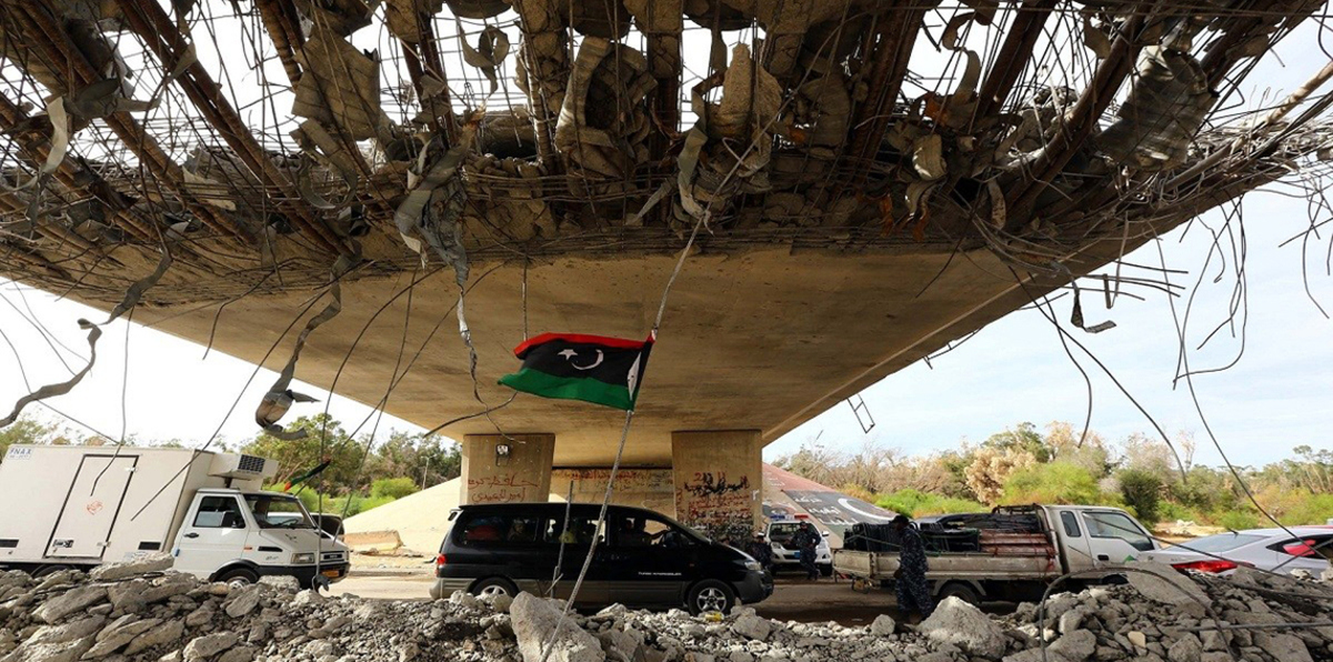 داعية سلفي يطالب ترامب وماي بقصف مدن ليبية بقنبلة هيدروجينية (فيديو)