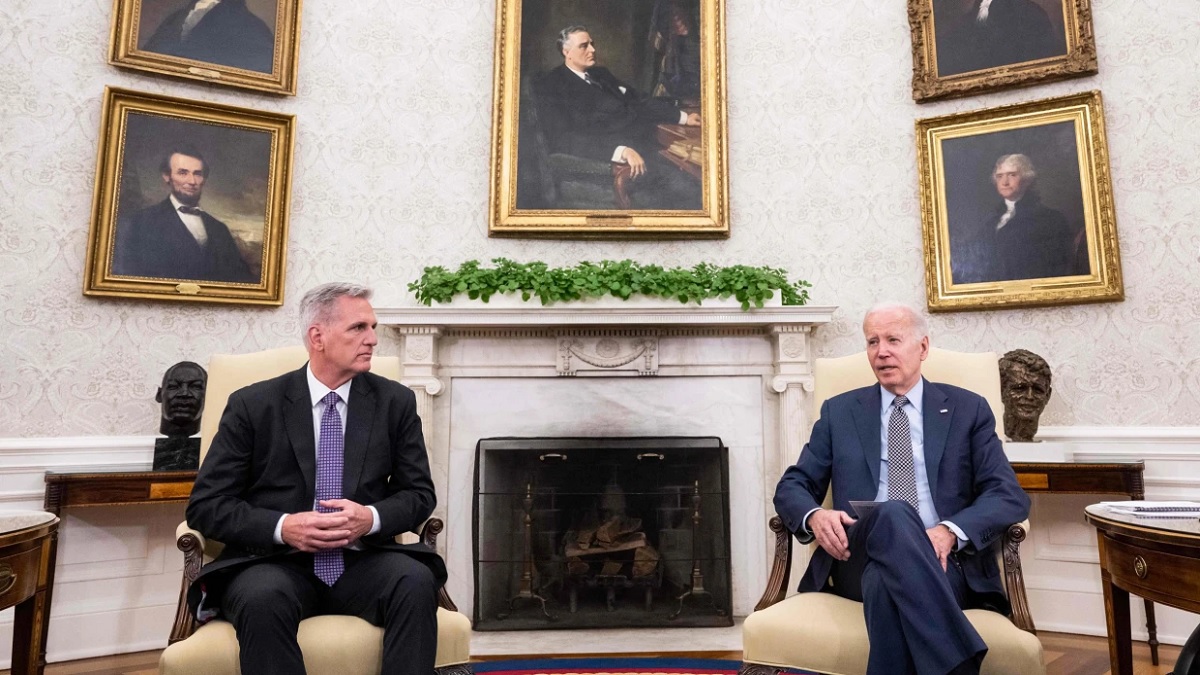 بايدن يعلن التوصل لاتفاق حول سقف الدين ويدعو الكونغرس لإقراره