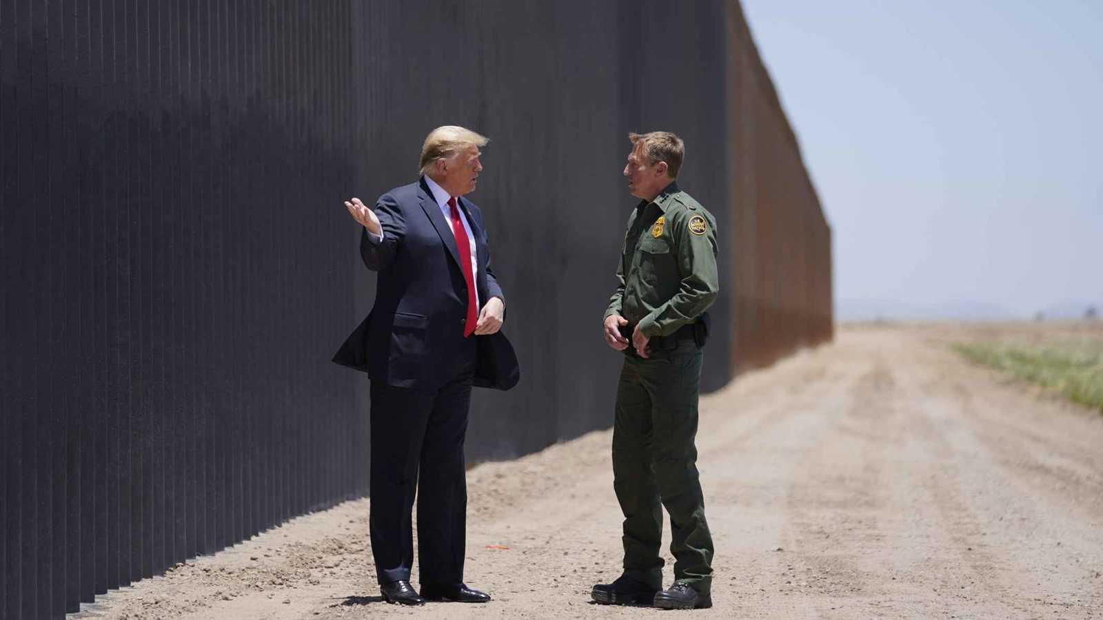 الحرب الأمريكية على المكسيك غير مستبعدة.. هل يمنعها الكونغرس؟