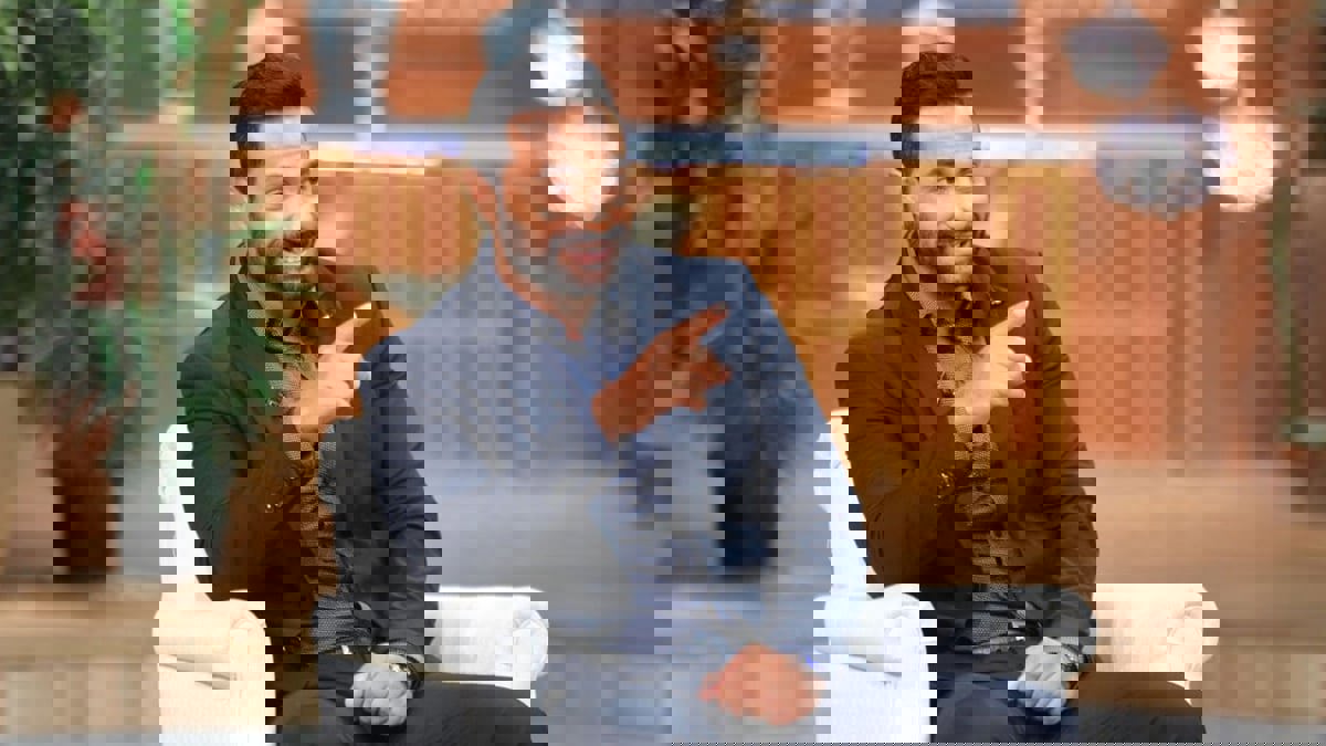 كريم فهمي يغادر المستشفى.. ويوجه رسالة للجمهور