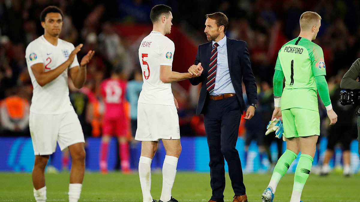 ساوثغيت يطالب لاعبي إنجلترا بالتخلص من "الأخطاء السخيفة" بعد مباراة غريبة ضد كوسوفو