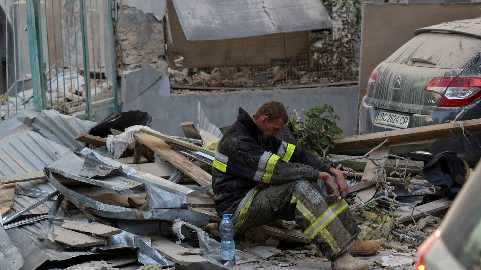 روسيا تتصدى لمسيرات في "بريانسك".. وإخلاء قرى حدودية