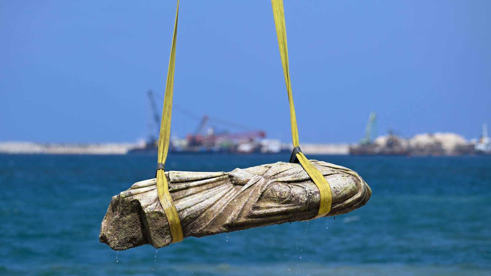 اكتشاف حطام سفينة عمرها ألفا عام قبالة الإسكندرية