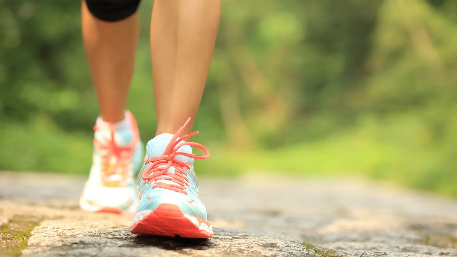 المشي الصباحي أم المسائي.. أيهما أفضل لخسارة الوزن؟