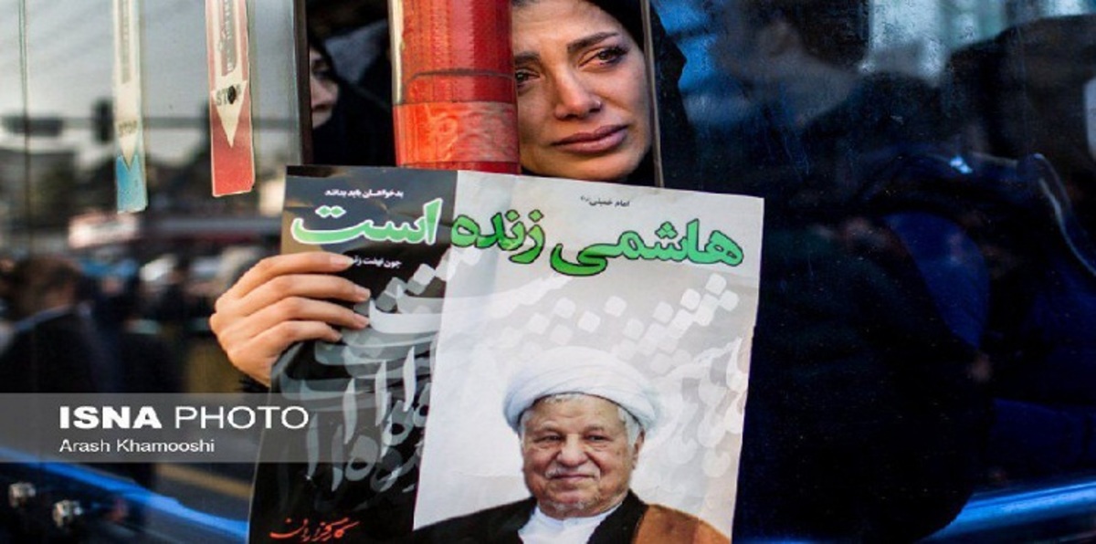 بالفيديو.. إيرانيون يهتفون بـ"الموت لروسيا" خلال تشييع رفسنجاني