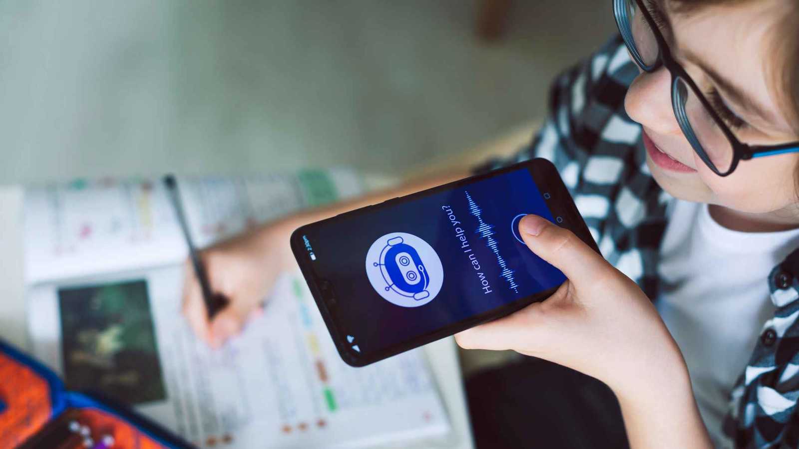 قد يخلق "أوهاما".. مايكروسوفت تحذر من الاستخدام المفرط للذكاء الاصطناعي