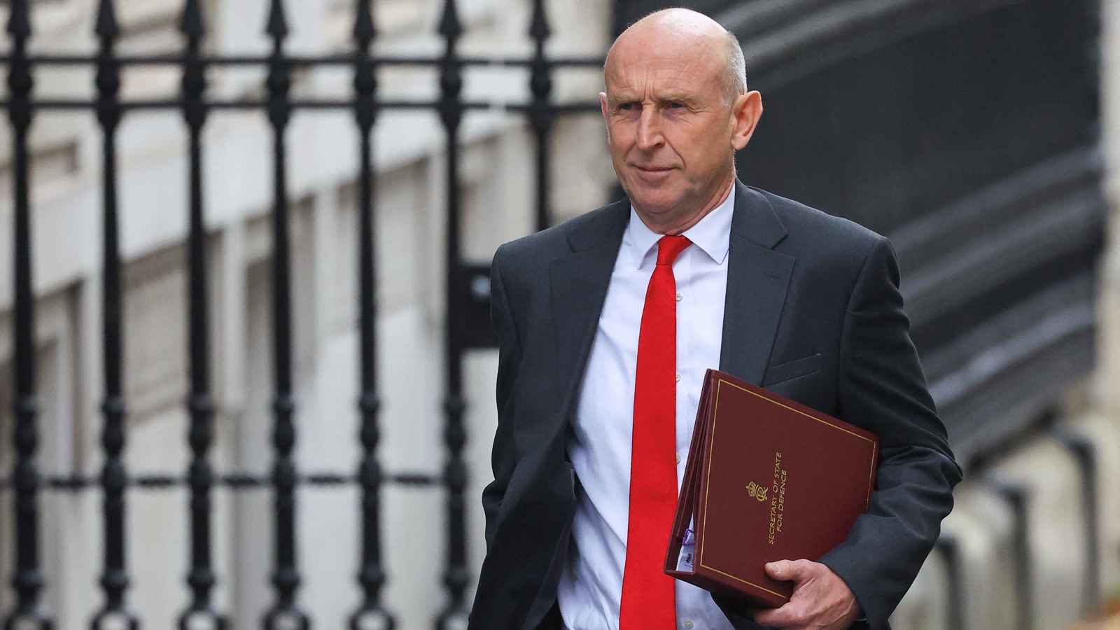 "تليغراف": القوات البريطانية ستُمنح صلاحيات جديدة لإسقاط أي مسيرة