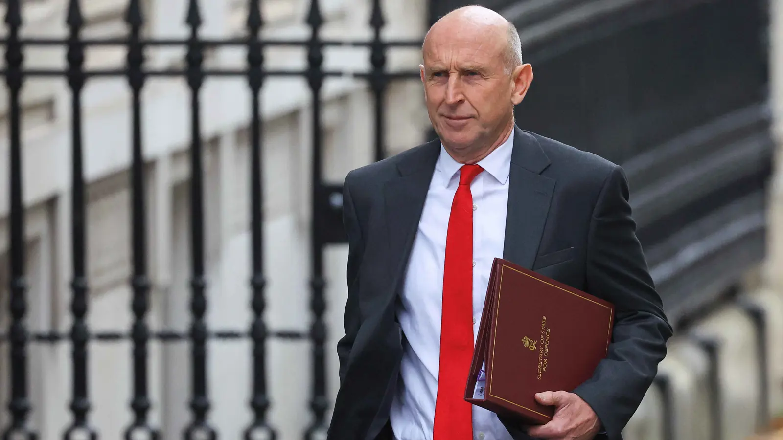 "تليغراف": القوات البريطانية ستُمنح صلاحيات جديدة لإسقاط أي مسيرة