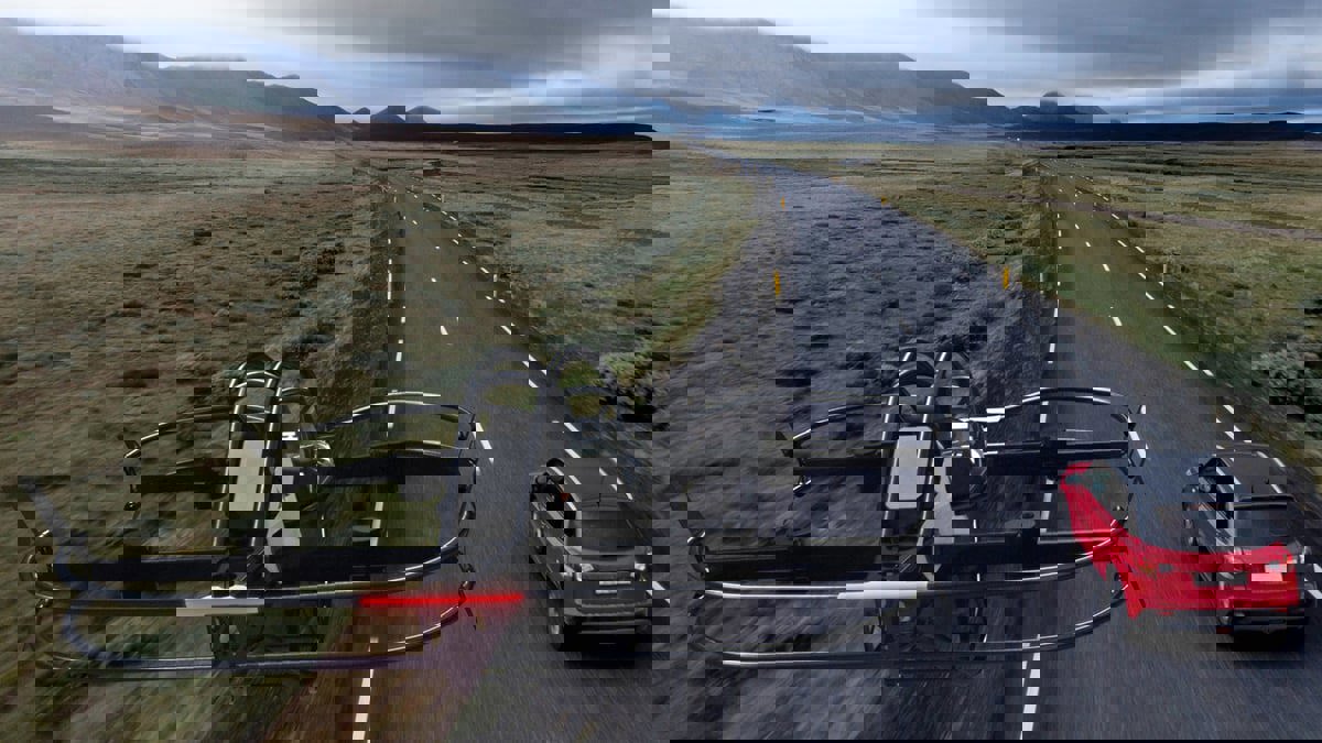 السويد.. "Jetson One" طائرة كهربائية لشخص واحد بسرعة 100 كم/ساعة (فيديو)