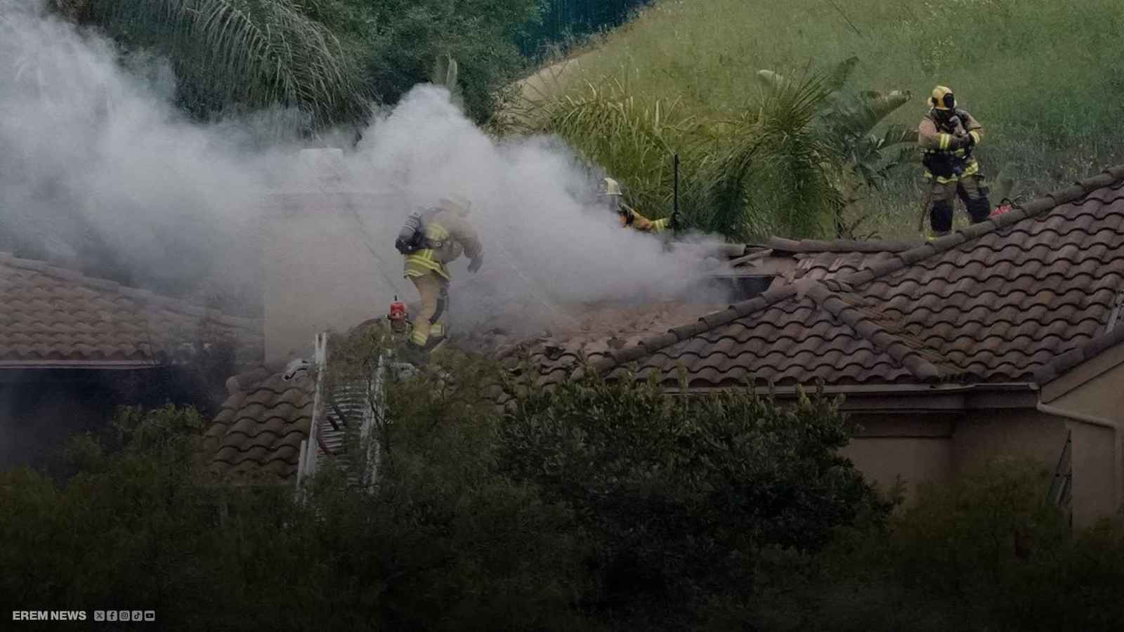 رعبٌ يتكرر..طائرة تسقط فوق منازل في كاليفورنيا وتخلّف قتلى