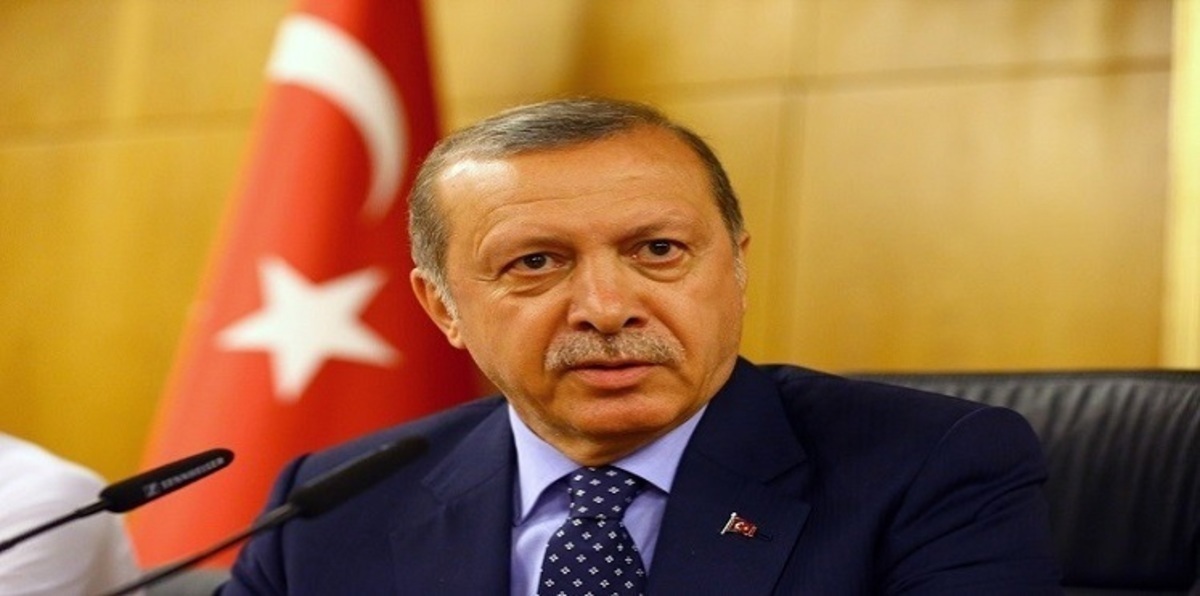 أردوغان يطالب الأكراد بإنزال علم كردستان من كركوك