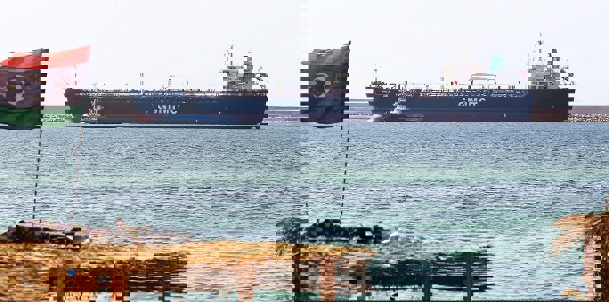 ليبيا...انهيار خزانات النفط بالكامل و خسائر بـ80 مليون دولار