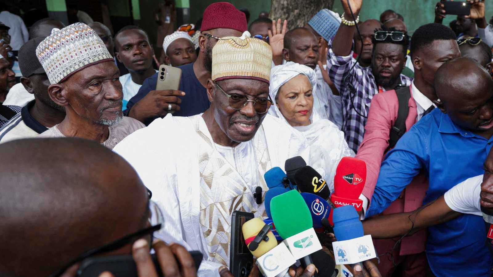 الكاميرون على حافة الانقسام.. إجراءات قانونية ضد زعيم المعارضة تثير احتجاجات