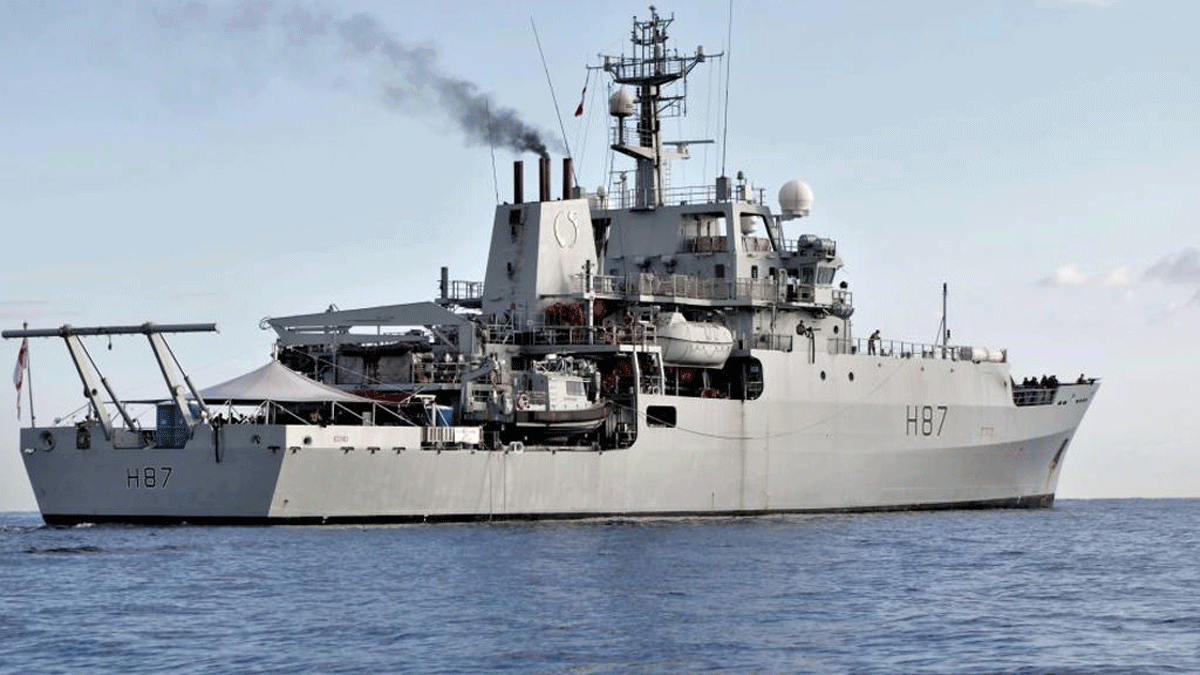 بريطانيا تعتزم إرسال سفينة حربية ثالثة إلى الخليج