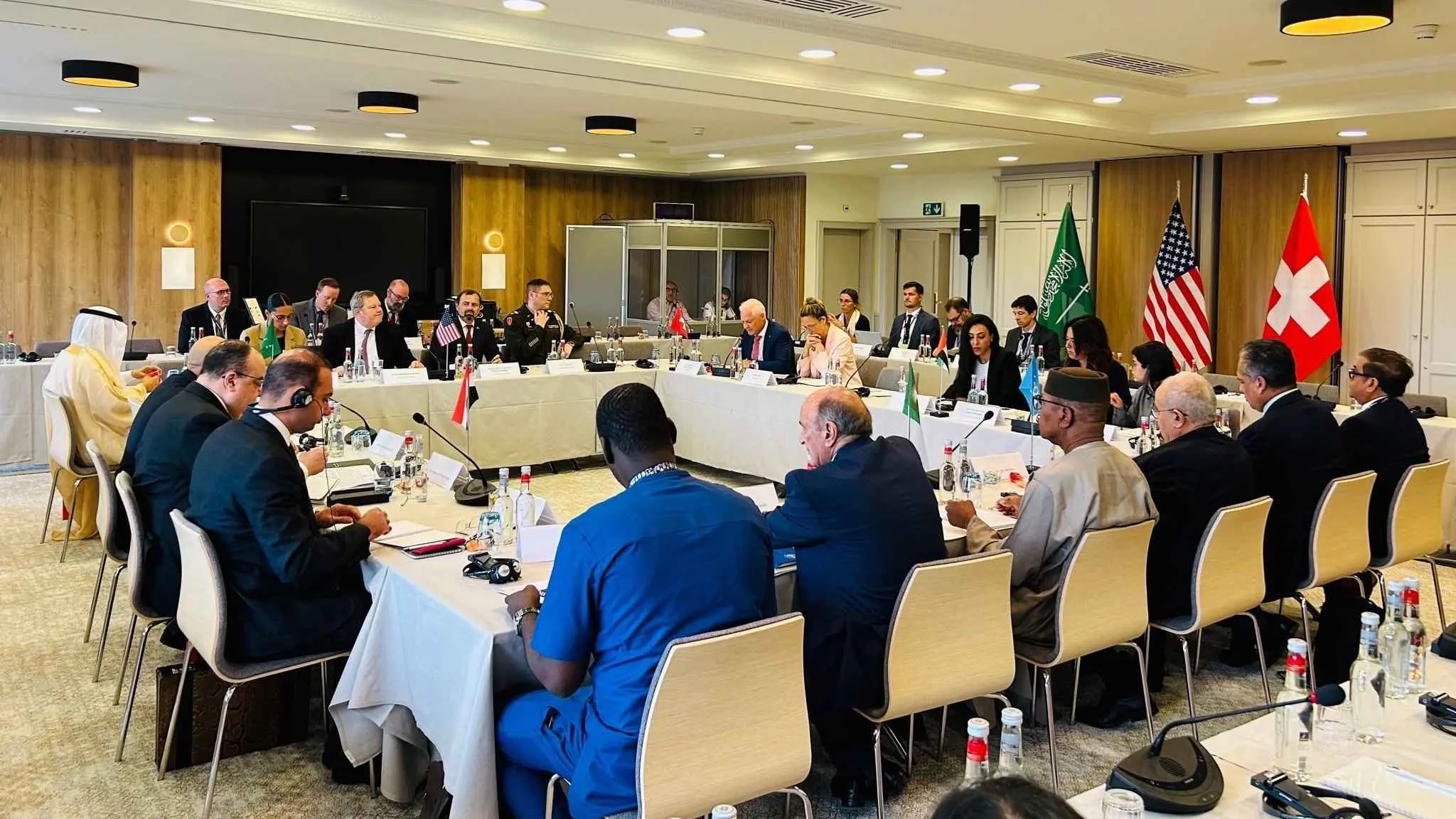 بينها الإمارات والسعودية.. دول تعلن دعمها للجهود الدبلوماسية في السودان