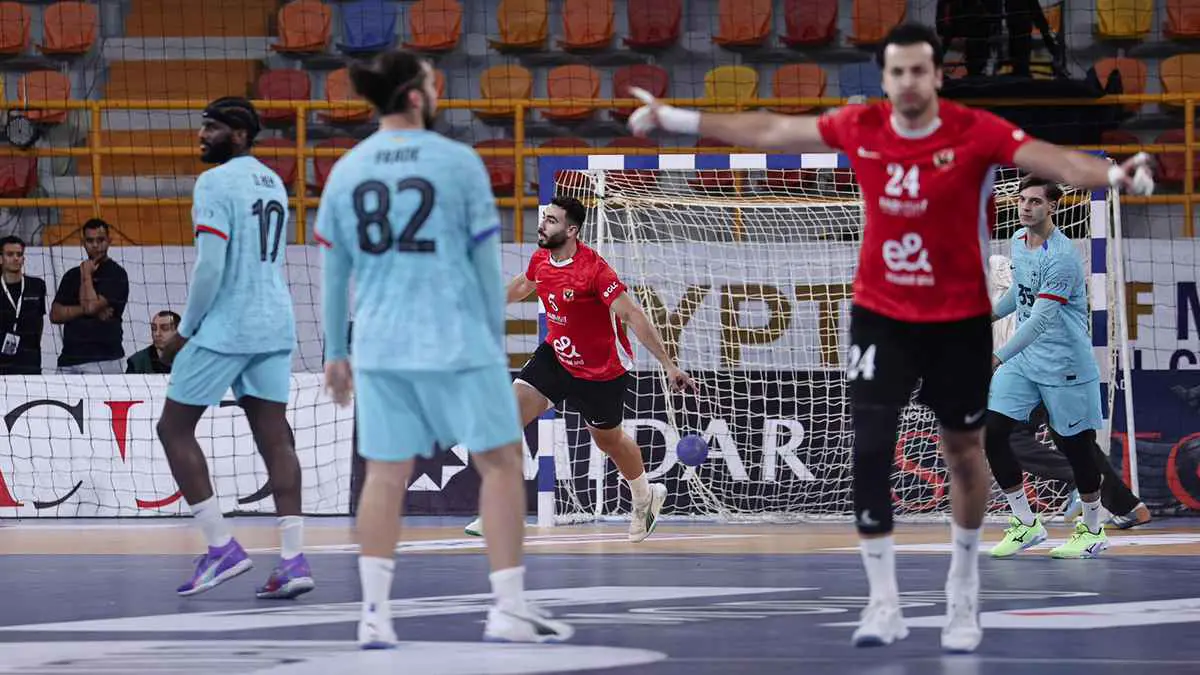 الأهلي المصري ينتزع برونزية كأس العالم للأندية لليد بالفوز على برشلونة