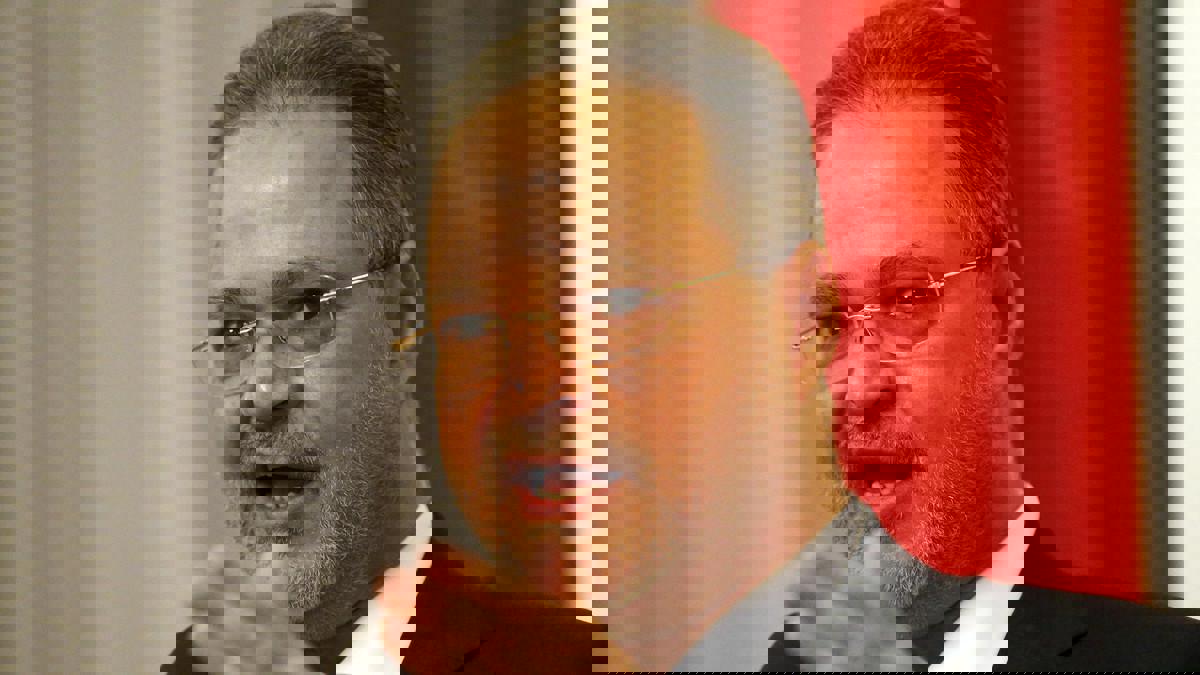 المخلافي: على المبعوث الأممي أن يدرك أن مشاورات السويد لا تُجرى بين دولتين‎