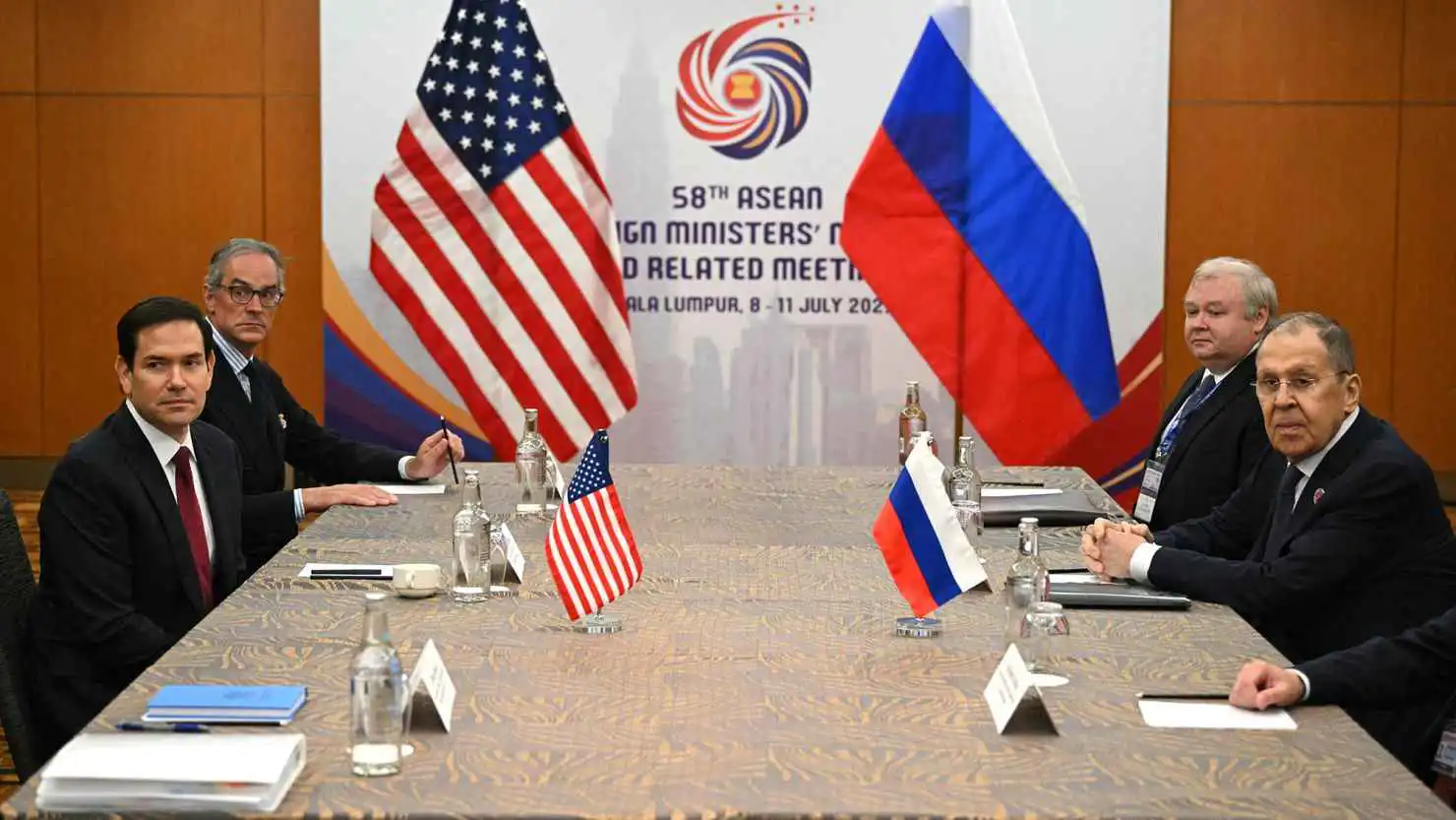 لافروف وروبيو يبحثان تفاصيل القمة المقبلة بين بوتين وترامب