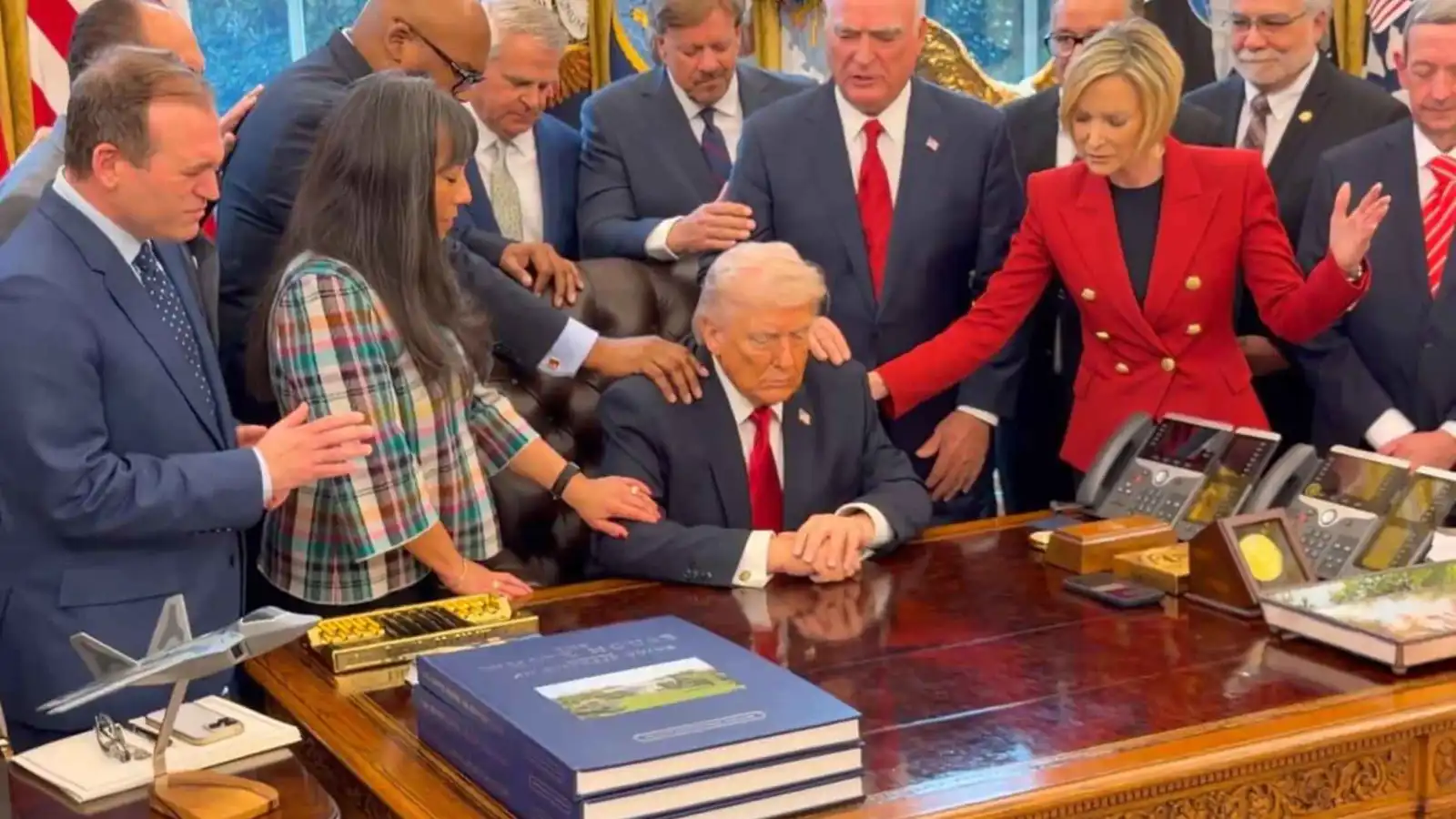 بعد خلافه الحاد مع البابا.. ترامب سيقرأ هذه الآية من الإنجيل