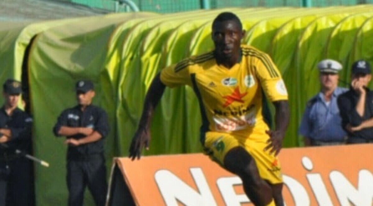 الاتحاد الأفريقي يحرم شبيبة القبائل من المشاركة القارية عامين