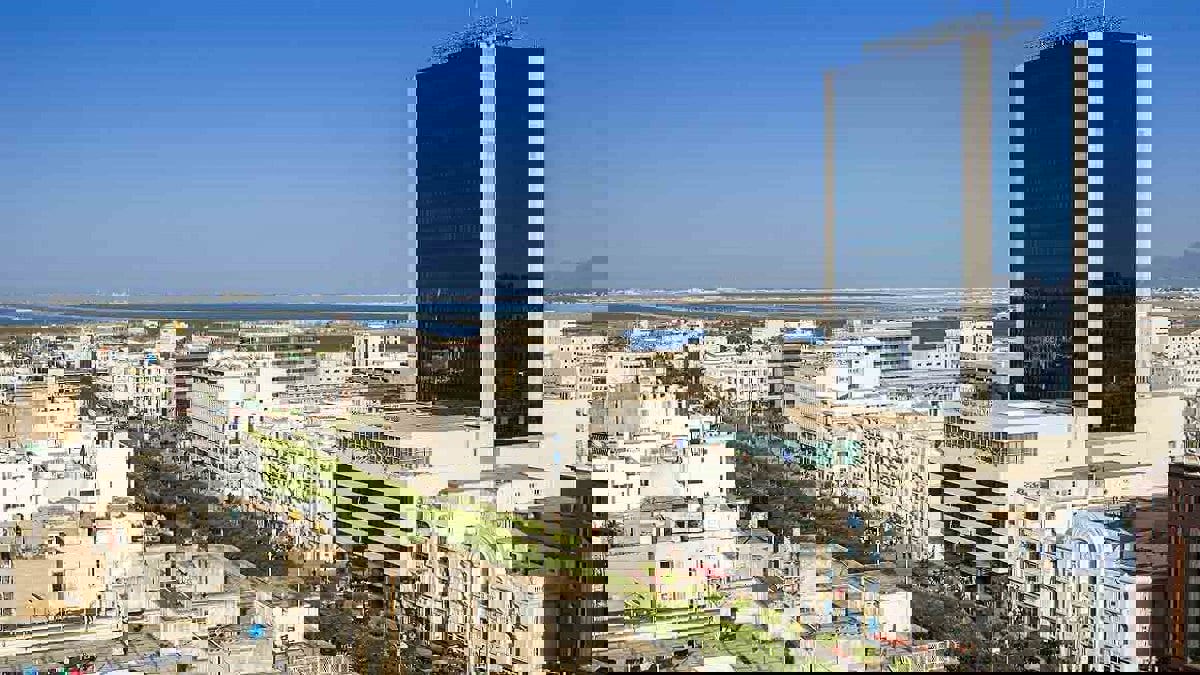 تونس.. جدل واسع عقب الإعلان عن قرار يسمح بتمليك العقارات لليبيين