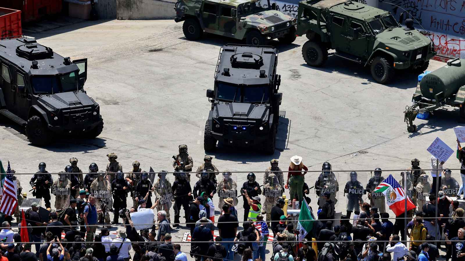 القضاء يرفض تقييد مهام "المارينز" والحرس الوطني في كاليفورنيا